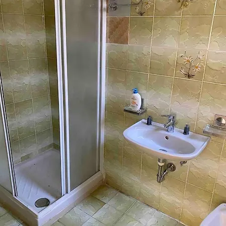 Appartamento A Monfalcone, Con Parcheggio Gratuito Exterior foto